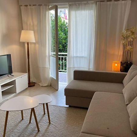 Studio Stay Apartment カラマタ エクステリア 写真